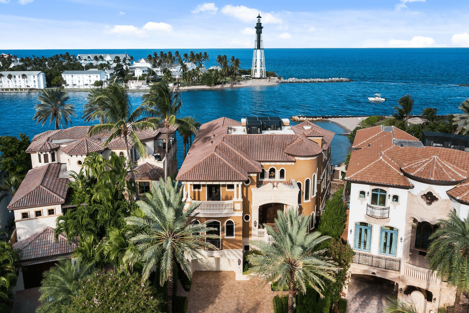 2308 Bay Dr