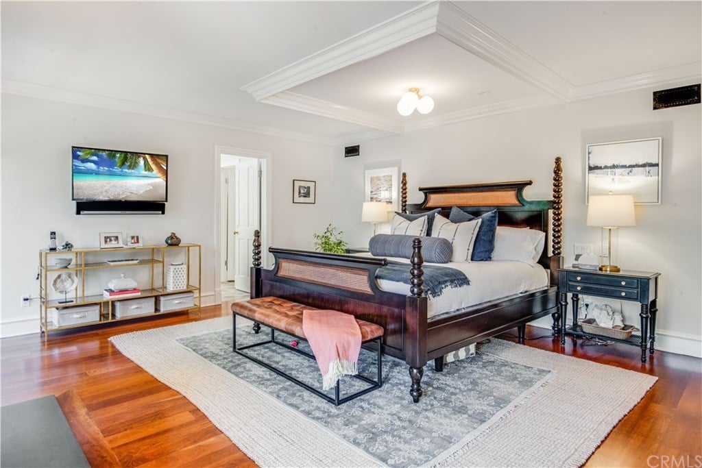 1 Williamsburg Ln