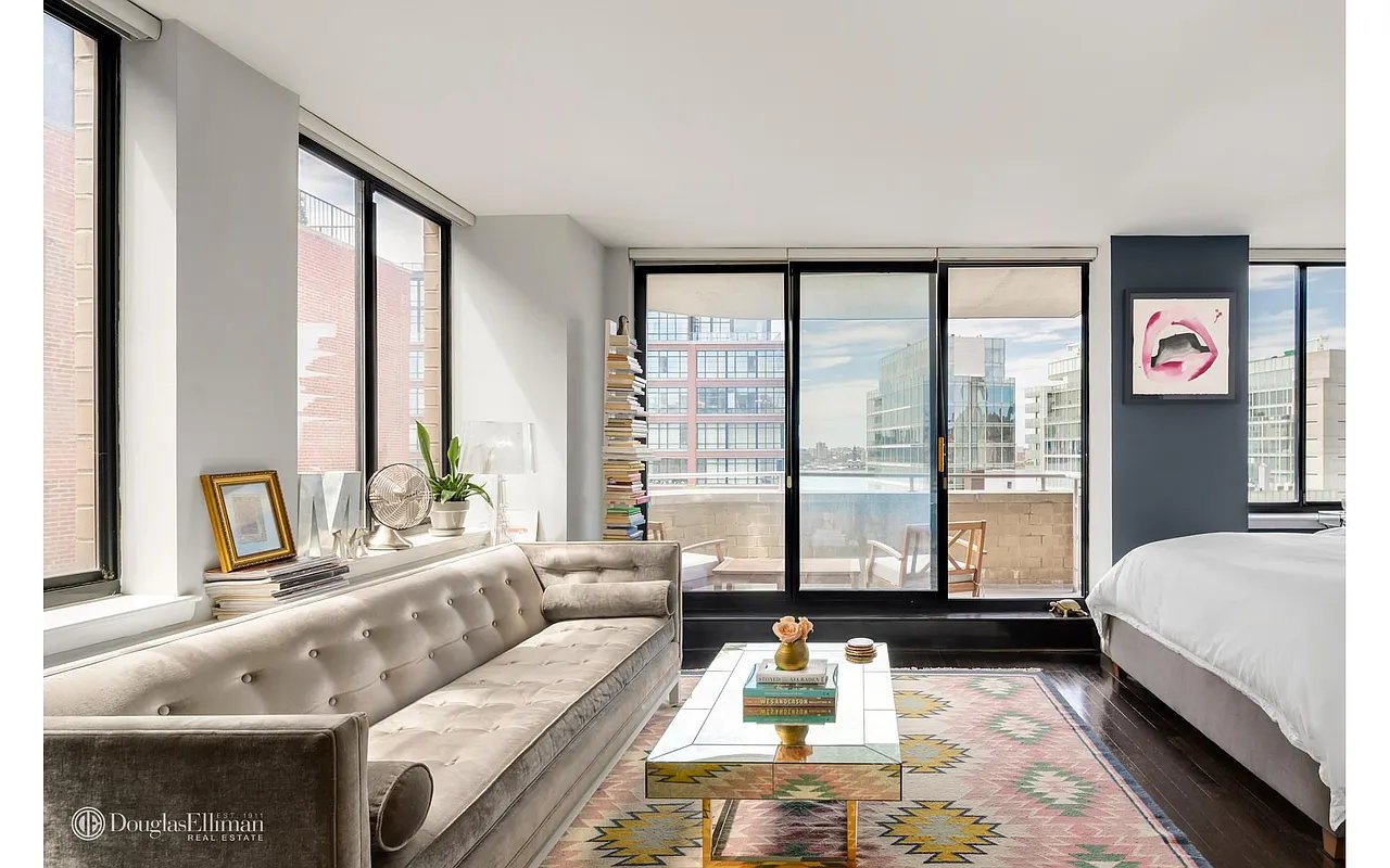 140 Charles Street Unit: 14E