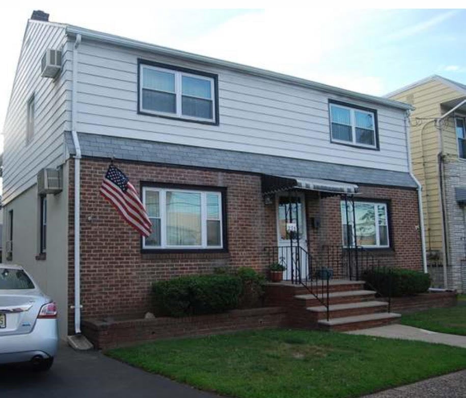 235 Stephens st