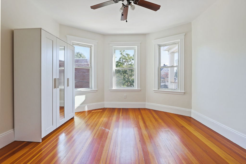 Spacious & Sundrenched In Savin Hill