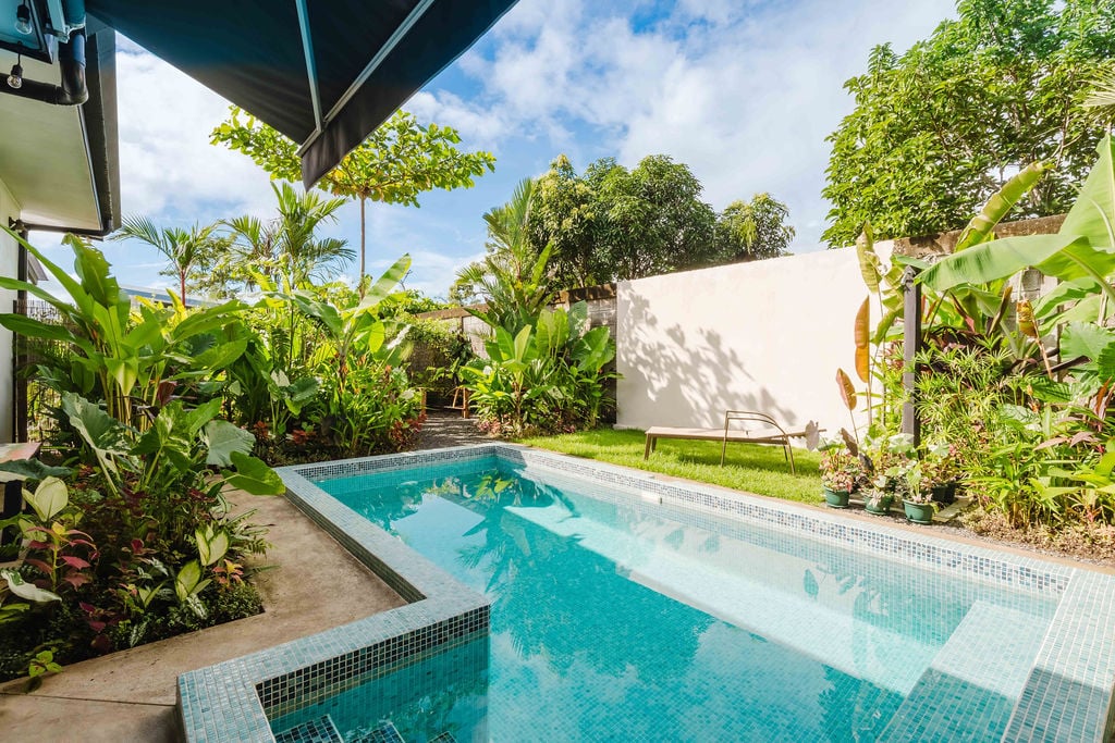 4 Boutique Rental Villas Plus Main House with Private Pool