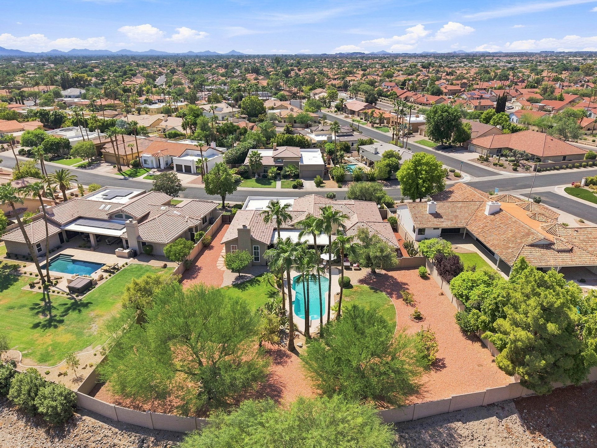 10195 E CORRINE Drive