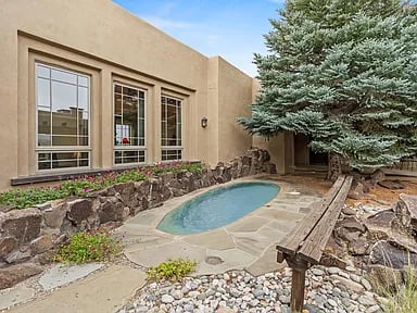 89 Riverbend Rd