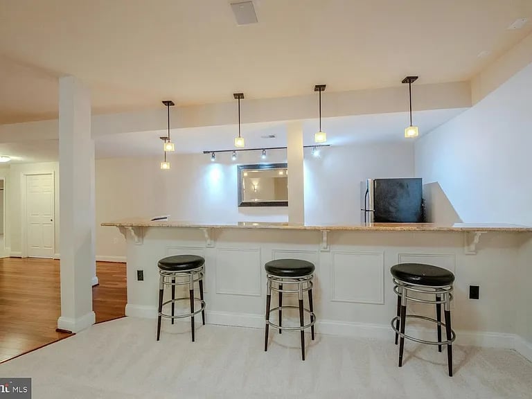 106 Calvary Ct SE
