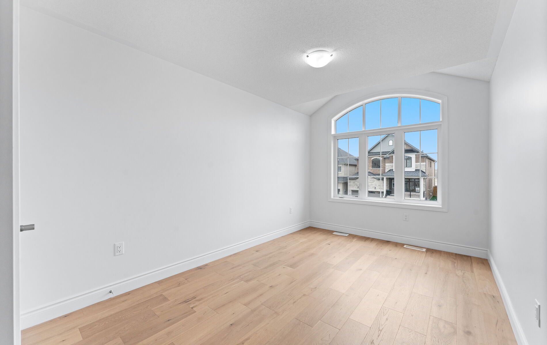 1206 Corby Way