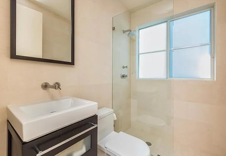 312 Jefferson Ave #5