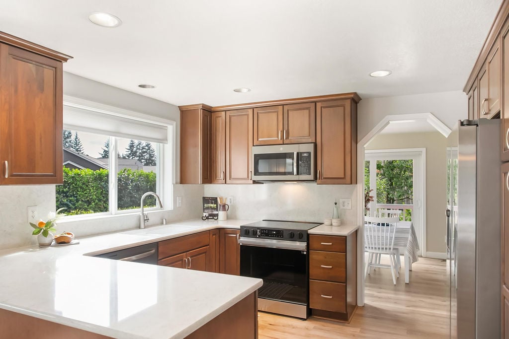 3055 NW Colonial Lane