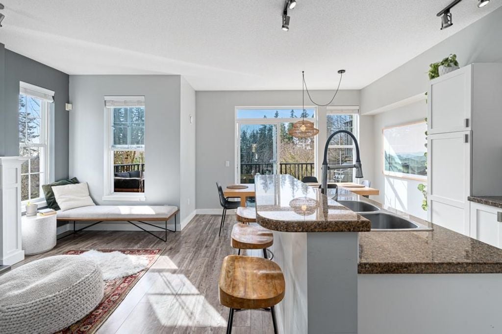 2200 Panorama Dr, #93