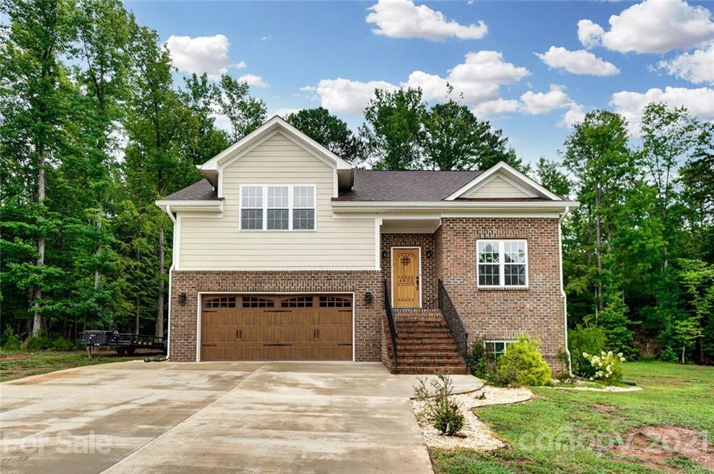 4822 Rockwood Dr