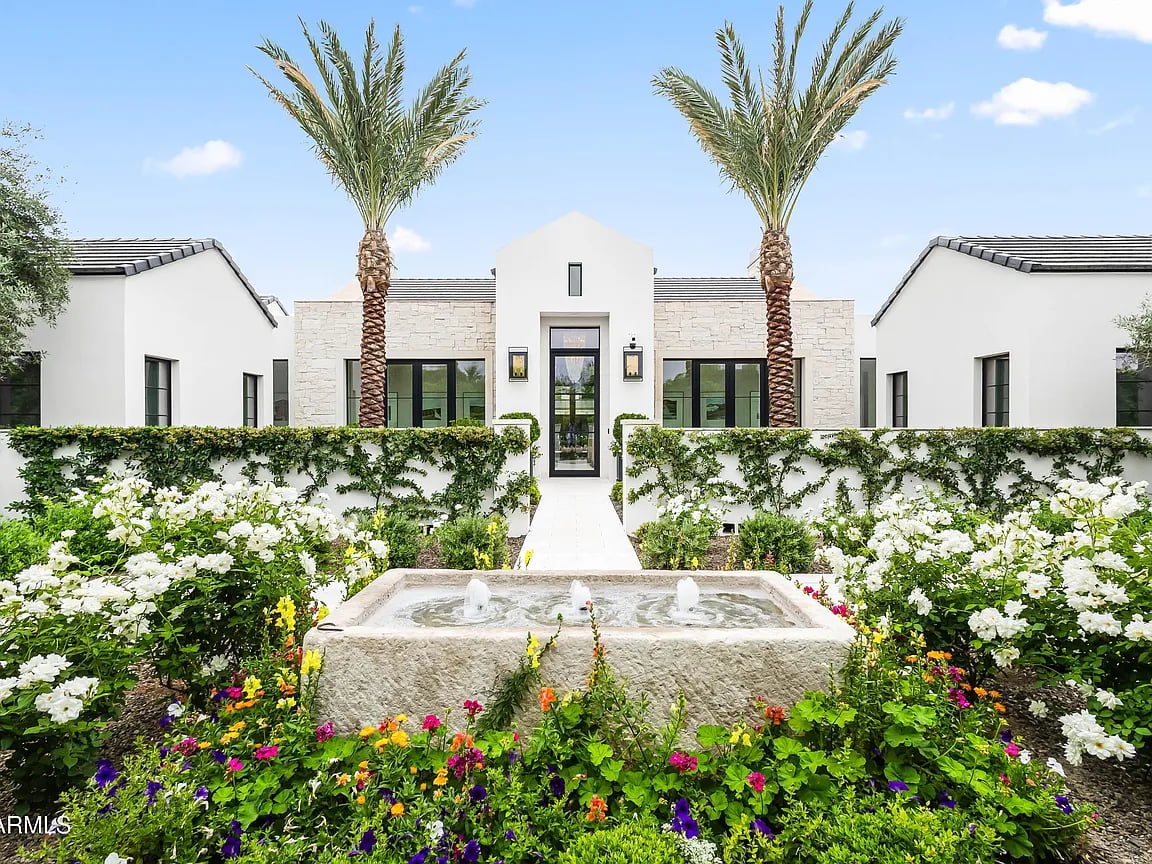 5531 E MOCKINGBIRD Lane