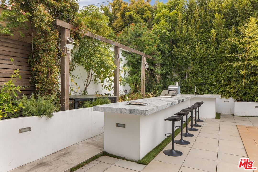 Aurelian Pavilion, W Sunset Blvd, 90049