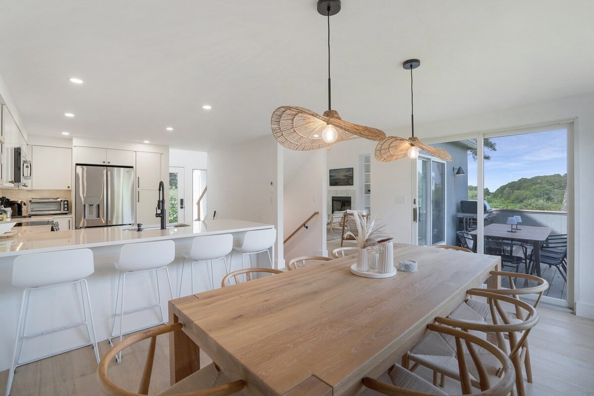 Oak Bluffs Renovated Retreat