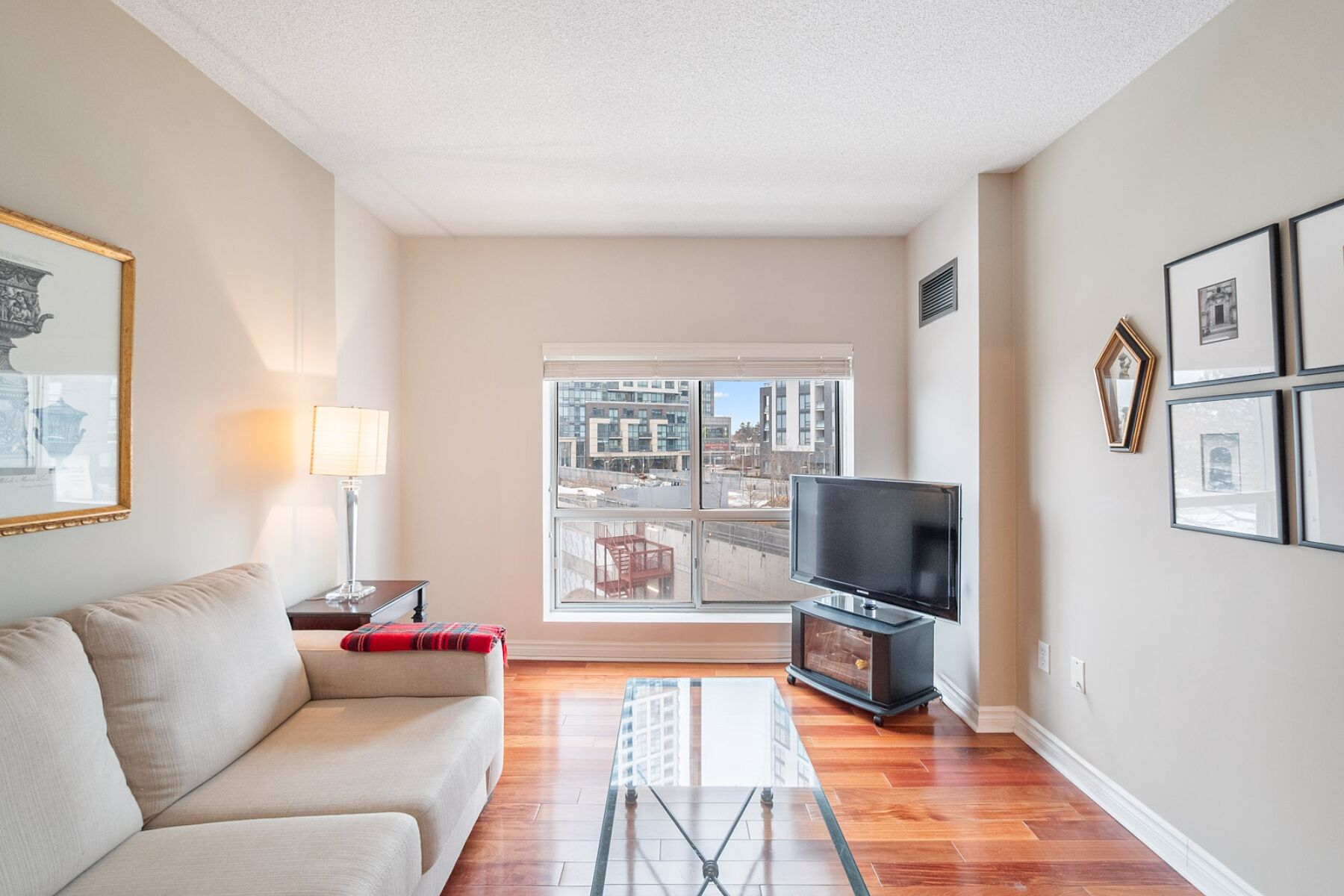 101 Subway Cres #311