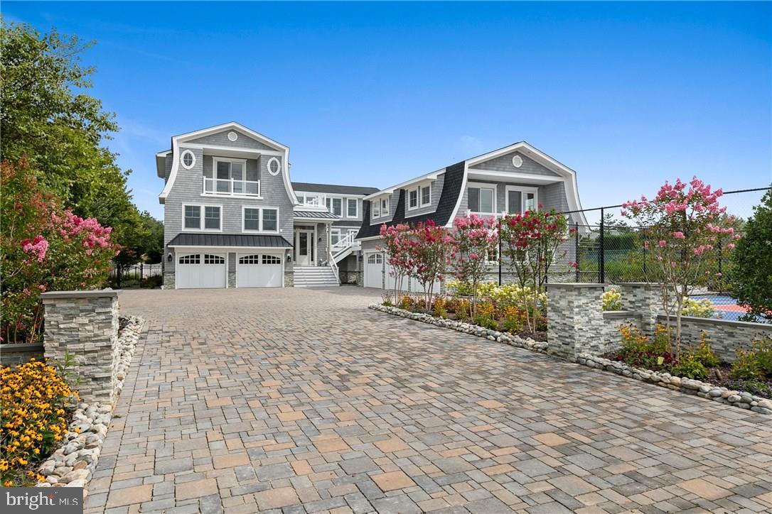 25 Long Beach Blvd, #A