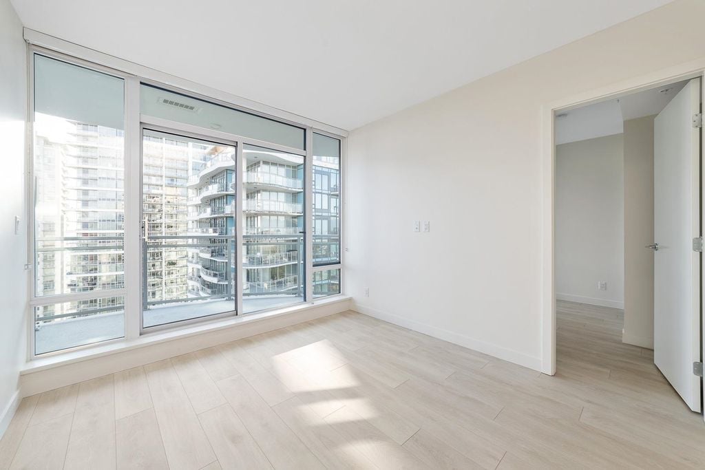 13318 104 Ave, #2407