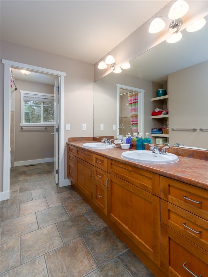 1011 Pennylane Pl
