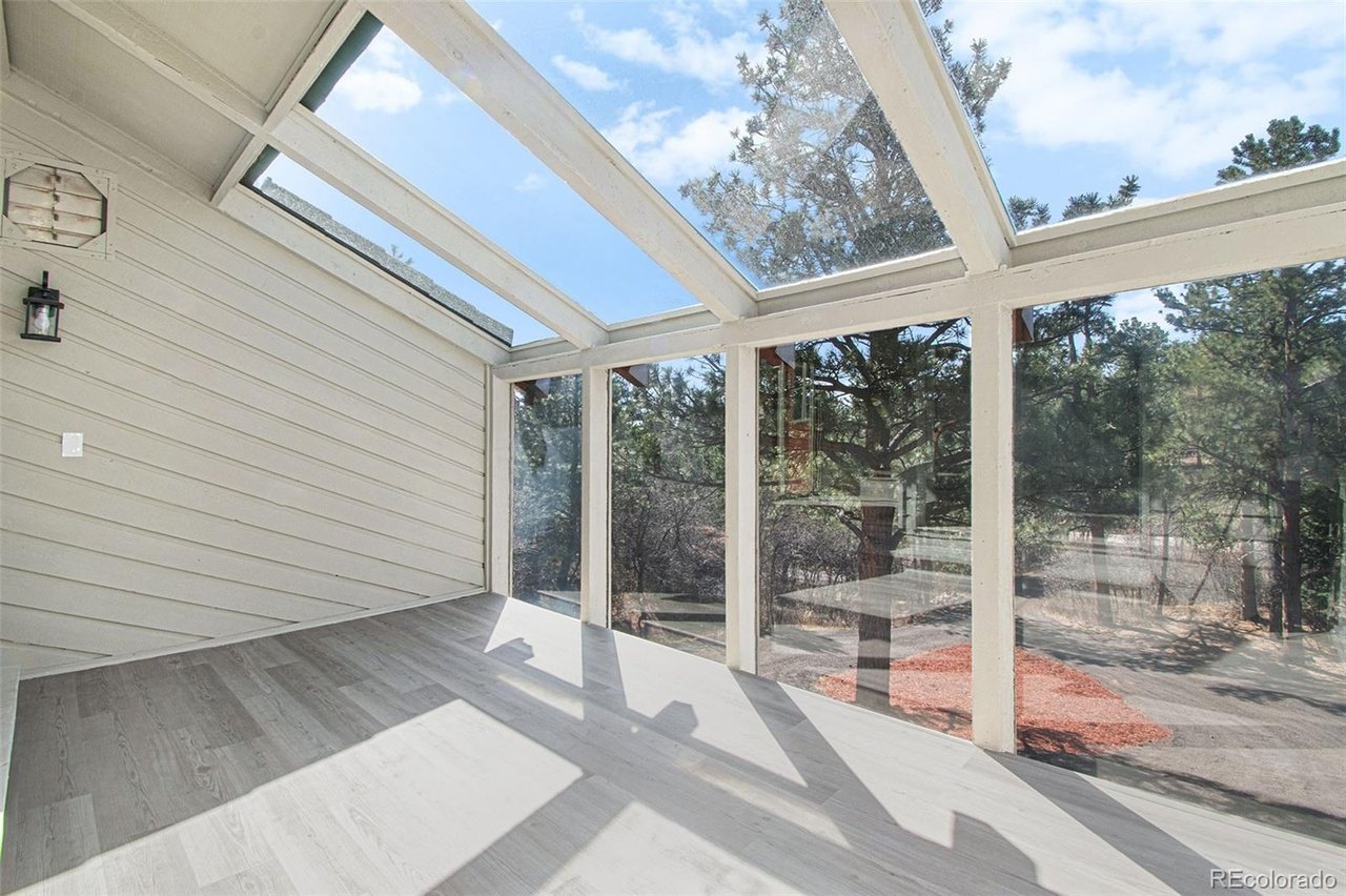 6225 Apache Dr