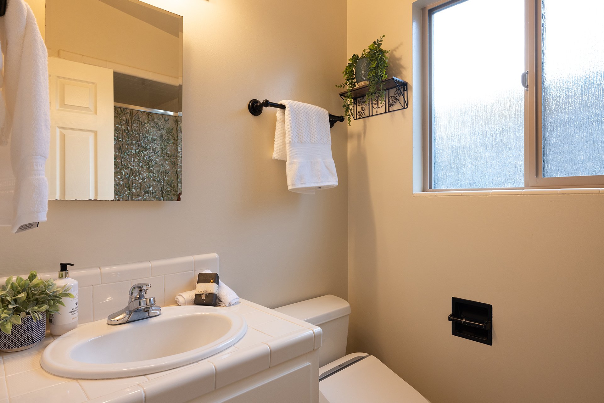 Pacific Grove Jewel - 603 Gibson Ave