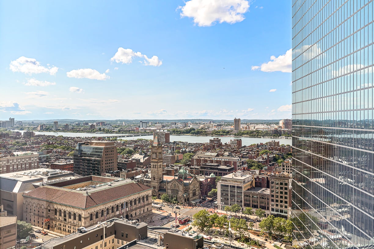 430 Stuart Street Unit 23E