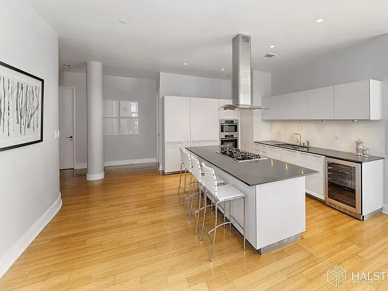 415 Greenwich Street Apartment 5F
