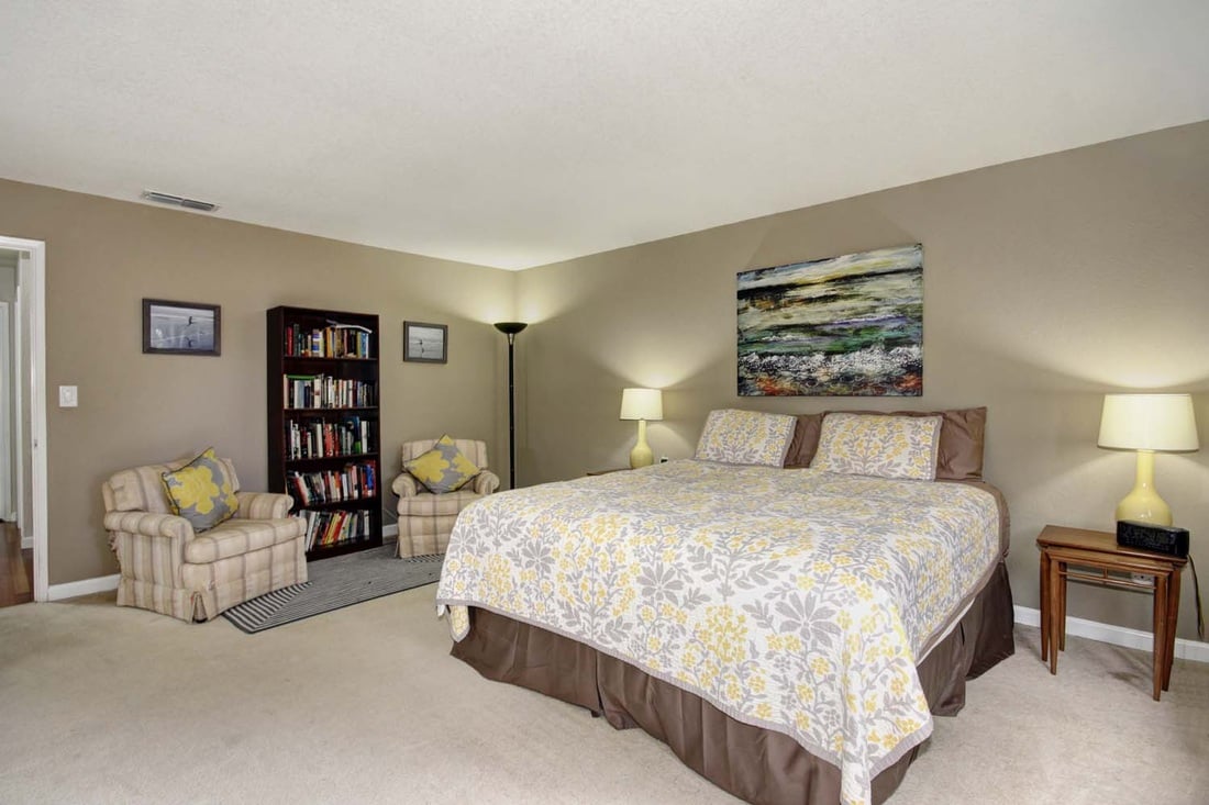 Gorgeous New Listing in 95821! 