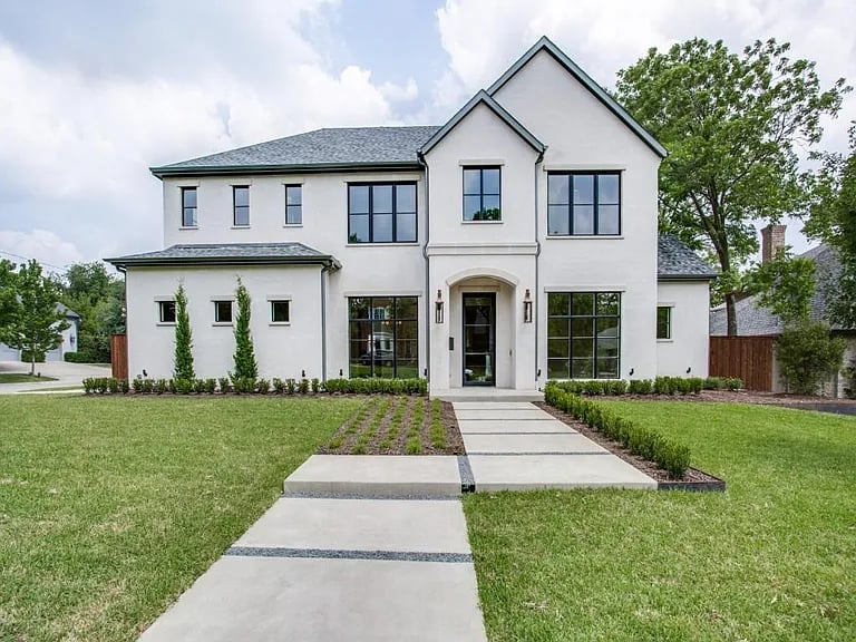 6707 Brookshire Dr