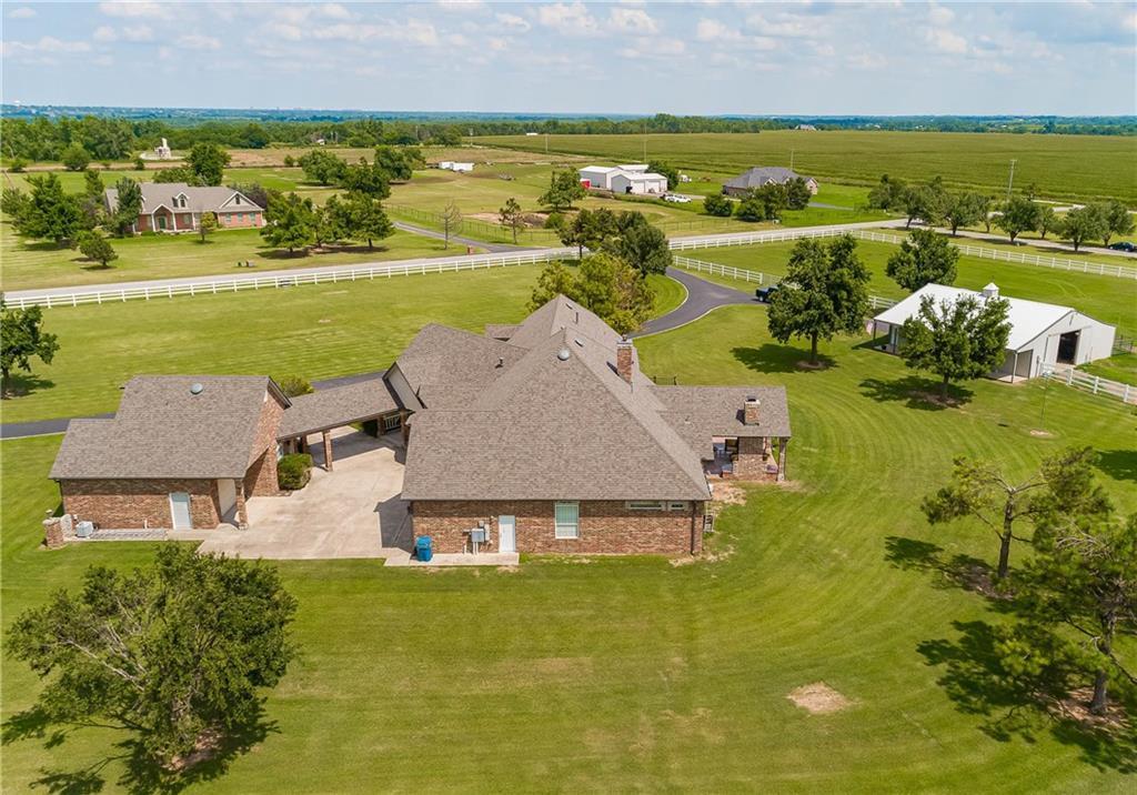 1351 Riverview Dr