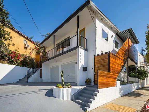 2610 Silver Lake Blvd