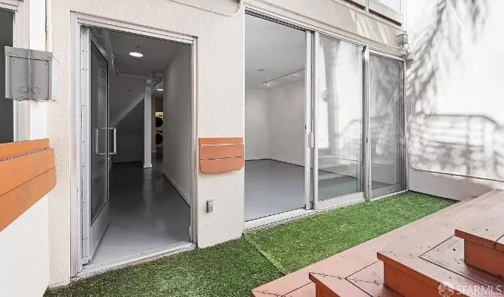 712 Bryant Street Lofts