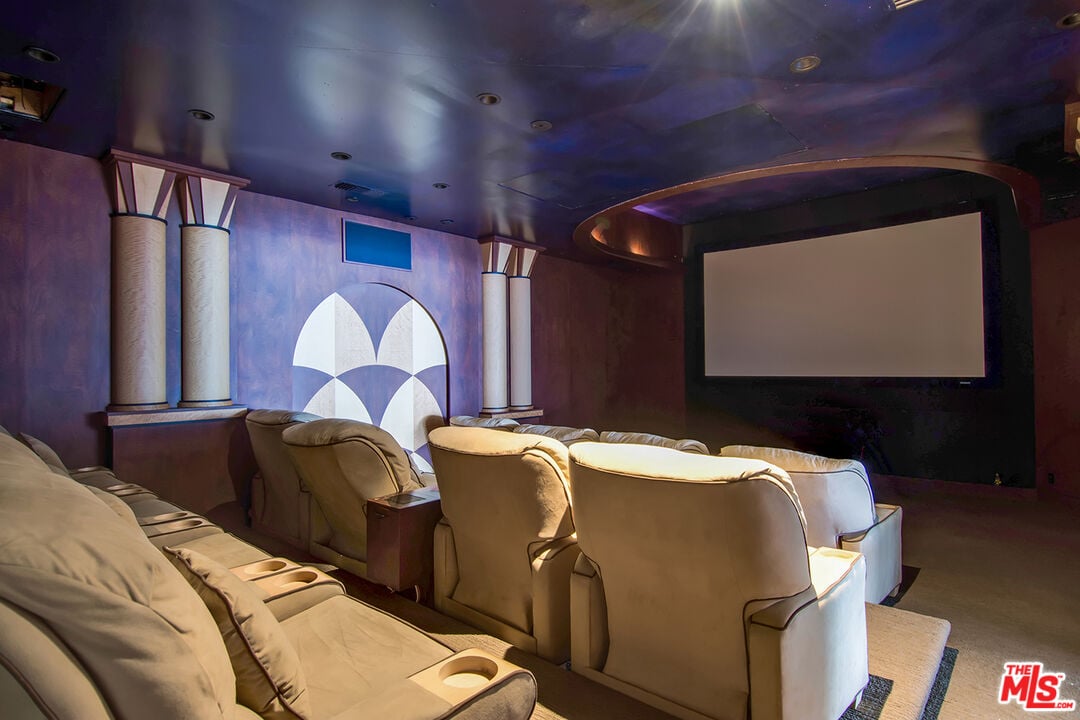 Solis Crest, Broad Beach Rd, 90265