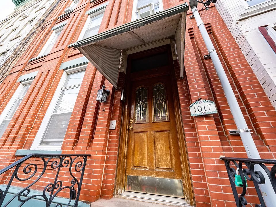 1017 Park Avenue