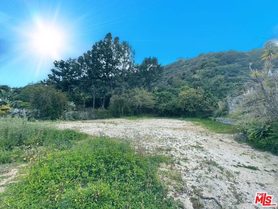 2267 Betty Ln