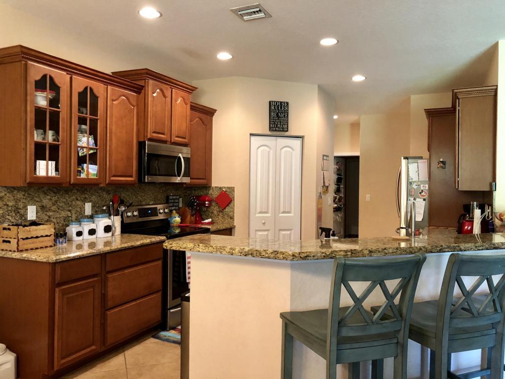 5520 SW Gray Fox Dr