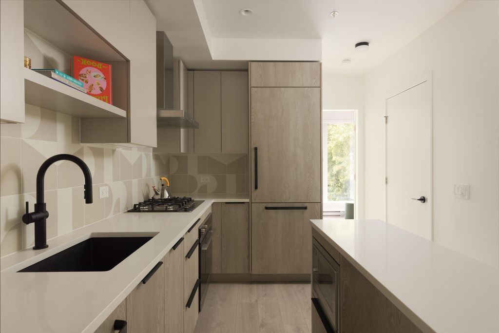 322 E 15th Ave, #215