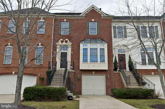 112 Riverton Pl