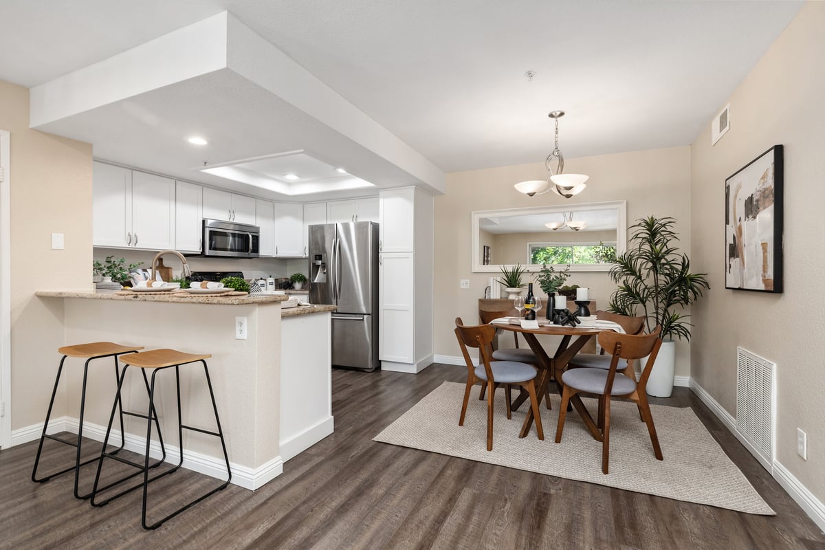 227 S Cross Creek Road, Unit D