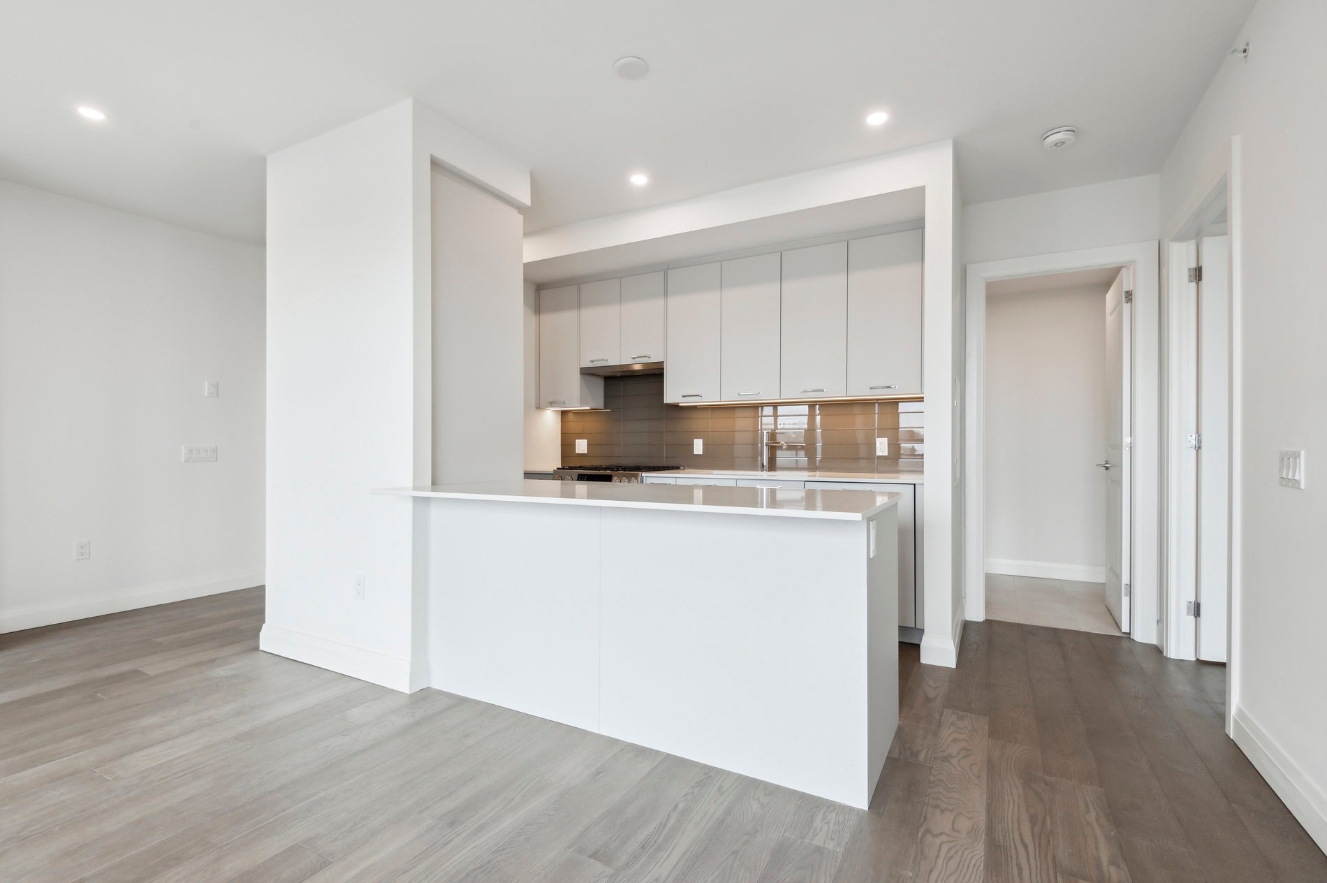 285 Avenue Road #601