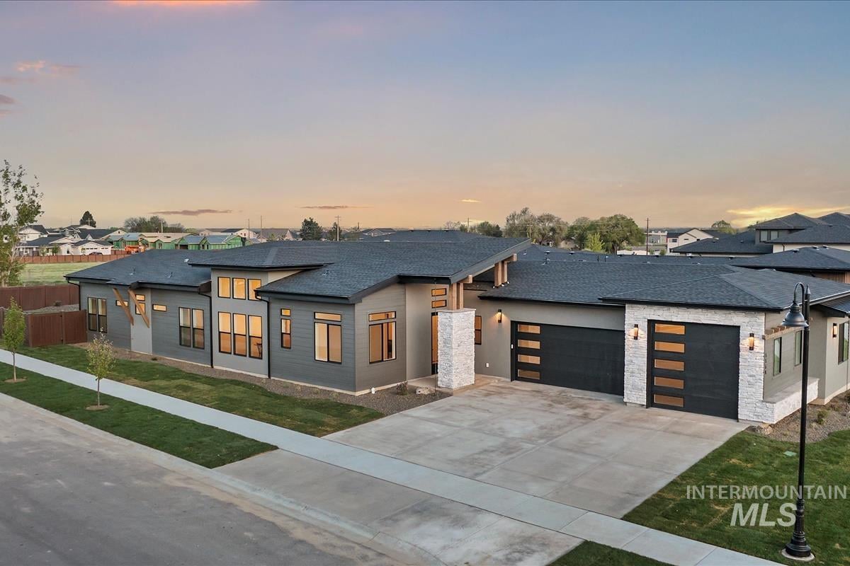 Exceptional New Build in the Star Foothills
