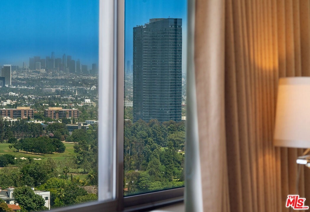 10430 Wilshire Blvd. Unit 1703