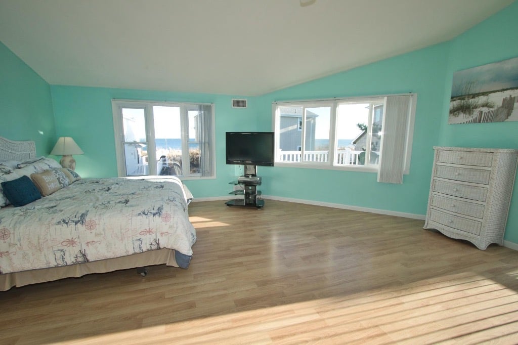 15 S 2nd Street Surf City