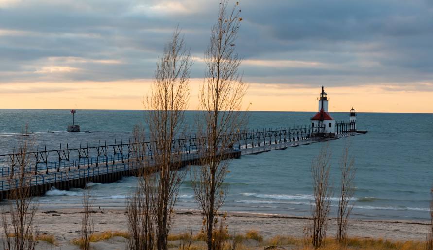 Why St Joseph Michigan’s Luxury Lakefront Market Is So Desirable