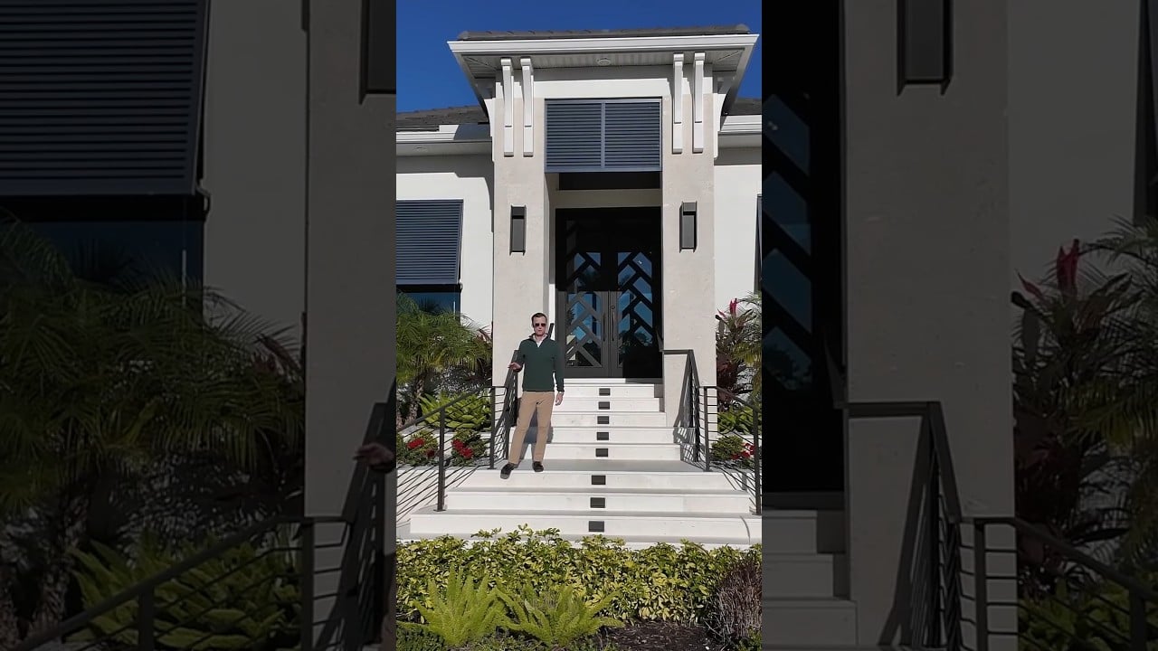 Where the bay sets the tone