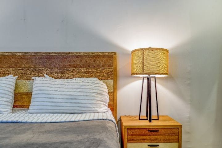 Beach House Apt 10 • 1BR + Sofa Bed • Full Kitchen - Airbnb