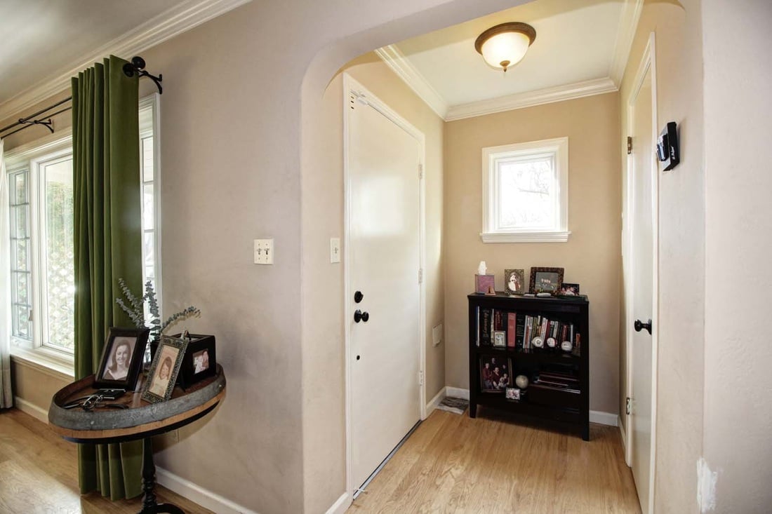 Just Listed! Beautiful East Sacramento Charmer in Great Location!