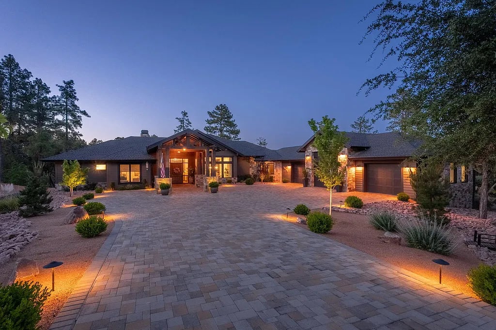 602 N Redbud CIR