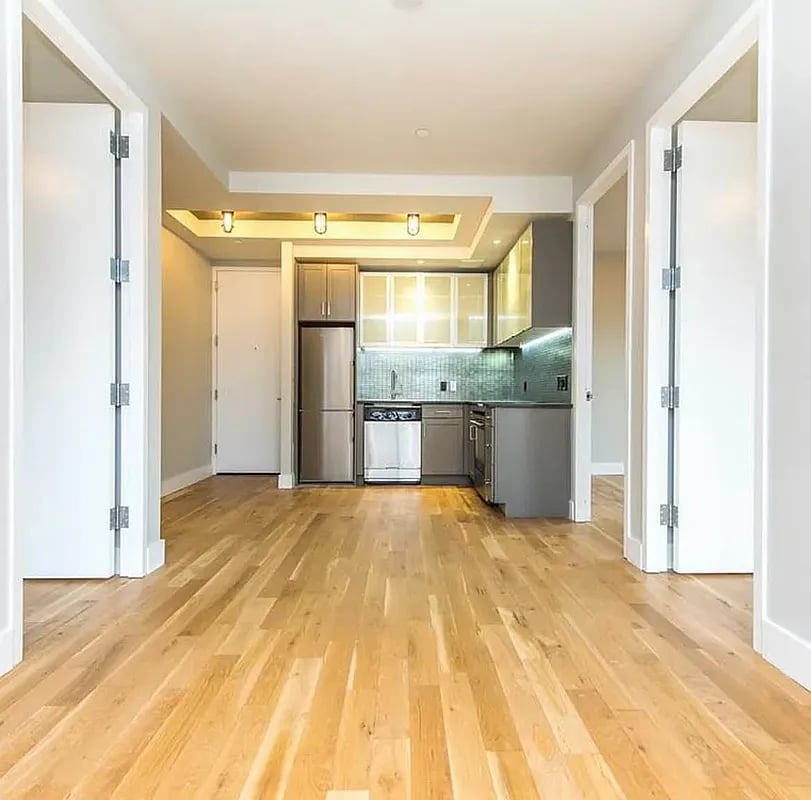 185 Leonard St 3E