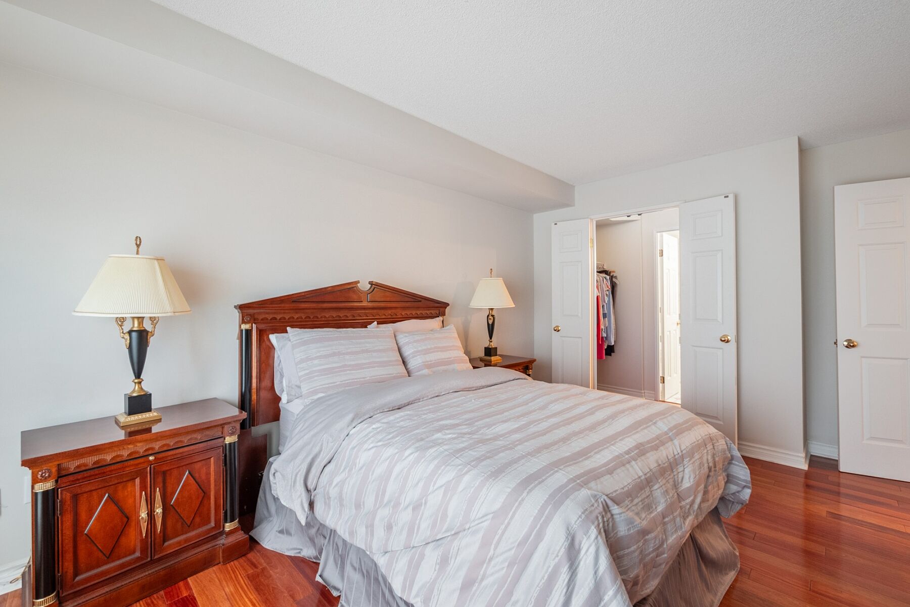 101 Subway Cres #311