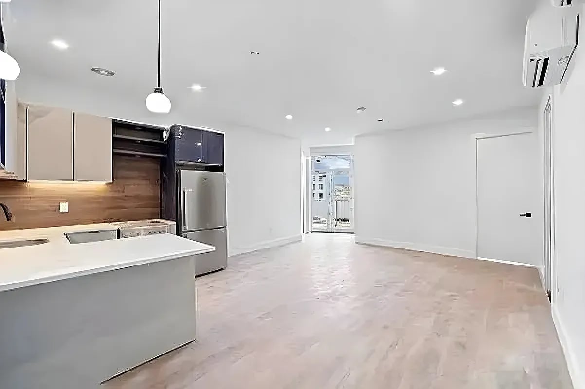 391 Meeker Ave 2A