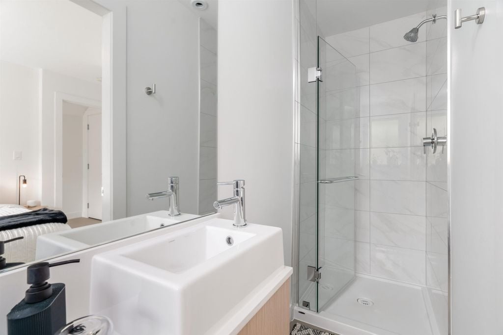 602 Lile Dr, #8